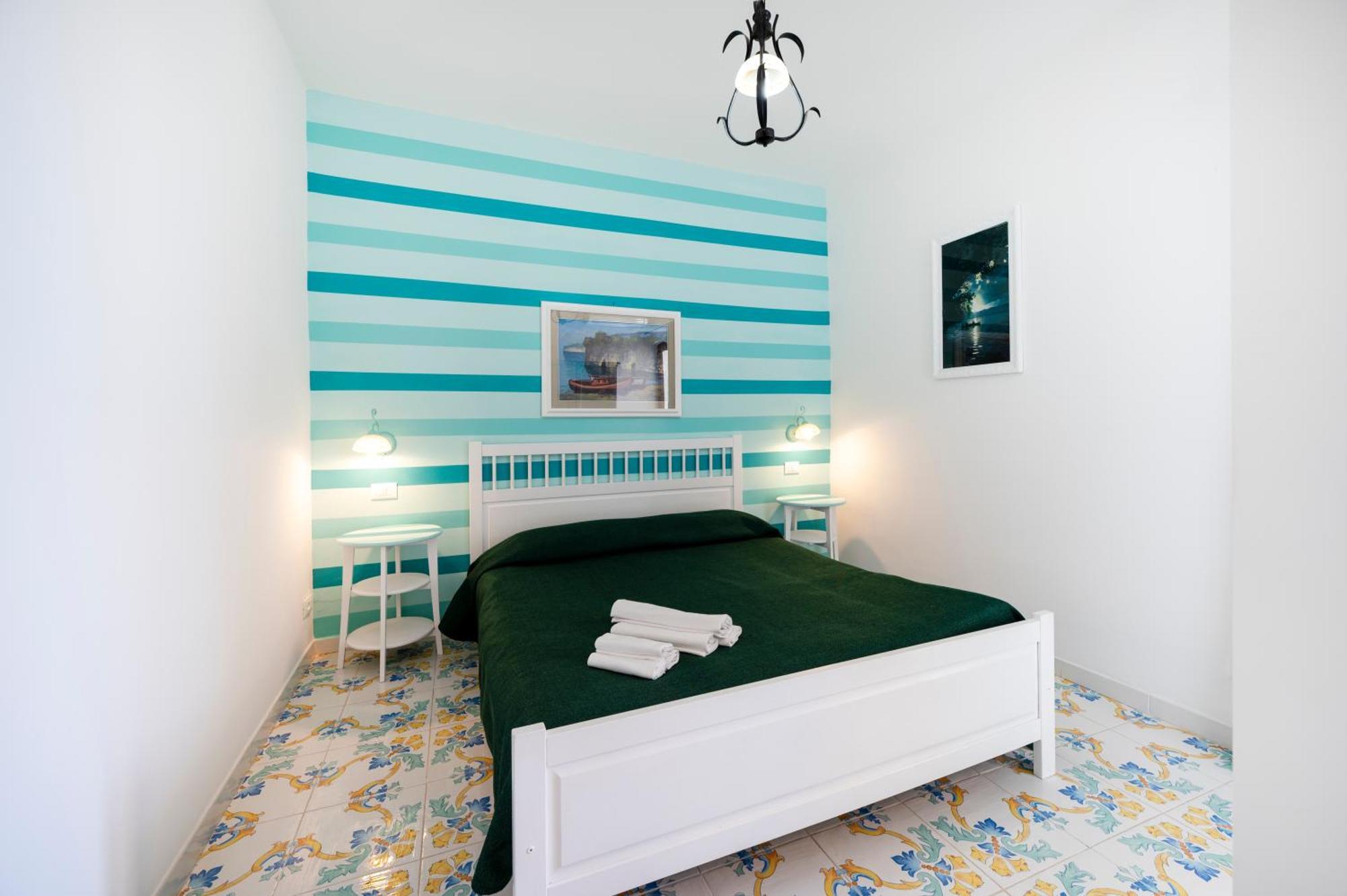 Torre Turbolo Apartments Massa Lubrense Eksteriør billede